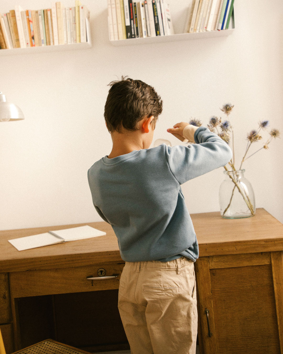 pull bleu enfant