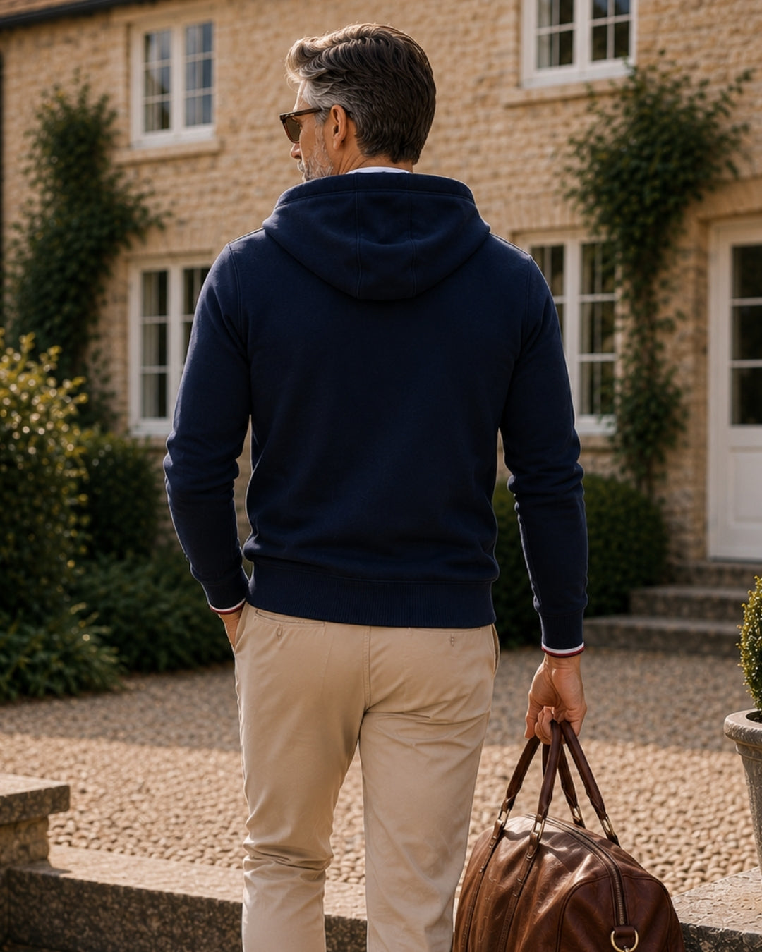 Veste_zippee_homme_-_bleu_marine_-_coton_bio_-_maison_ft_-_dos_8dc41291-92a0-42ed-9d27-e25b3c5325db