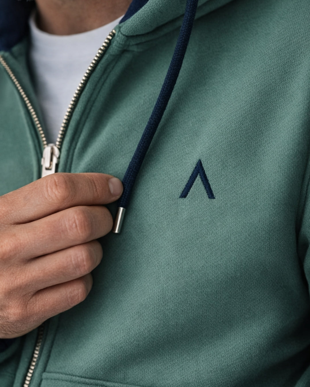 Veste_zippee_homme_-_vert_-_coton_bio_-_maison_ft_-interieur_appartemen