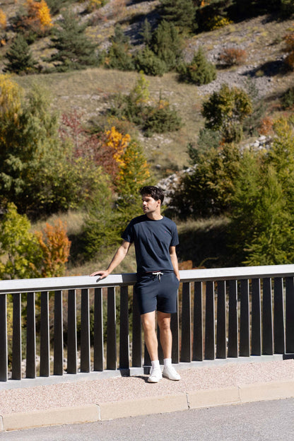 short_homme_marine_coton_bio_maison_ft_2