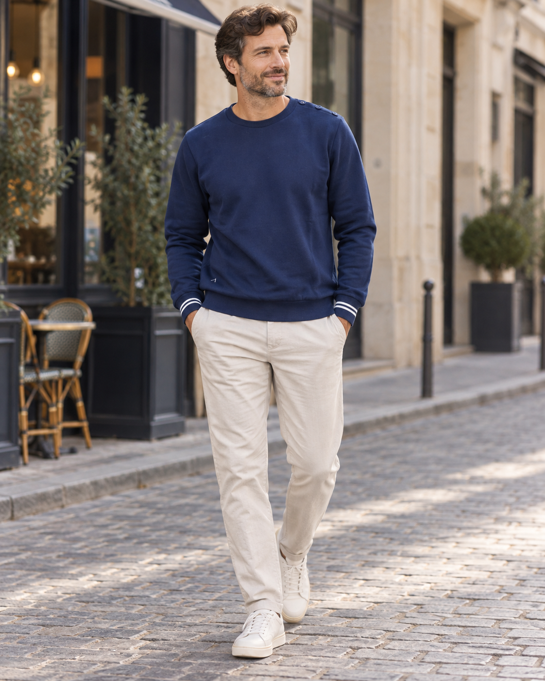 sweat_homme_bleu_marine_style_marin_-_coton_bio_-_maison_ft_-_plie_demarche_rue